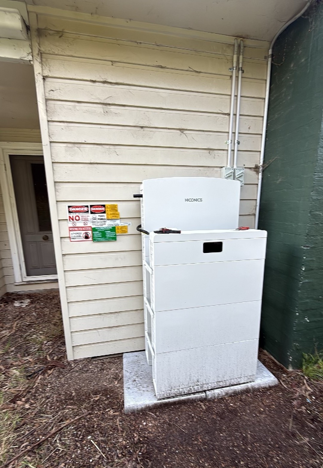 Home battery and inverter installation